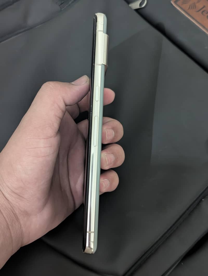 Google Pixel 7 Pro 4