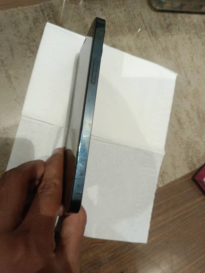 iphone 12 pro 2