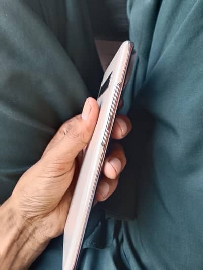Samsung Mobile S10 5G 8 /256  single sim pach tuch tora sa bark ha