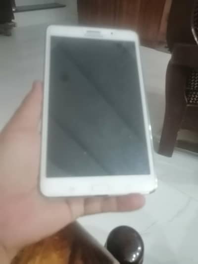 Samsung Galaxy Tab 4 with Sim option and for sale