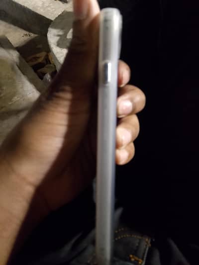 Apple iPhone SE