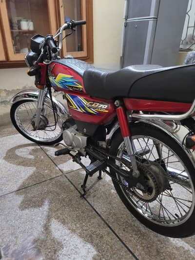 HONDA BIKE 70CC FIRST OWNER FAIMLY USED LUSH CONDTION