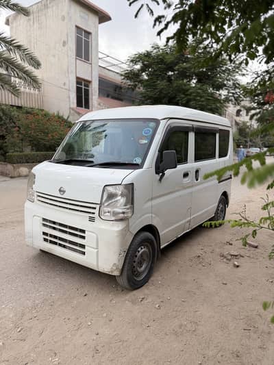 Nissan Clipper 2015