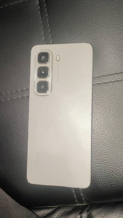 Infinix hot 50 8+8-128