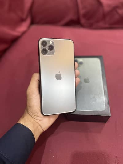 IP 11 PRO MAX 256 FACTORY UNLOCK