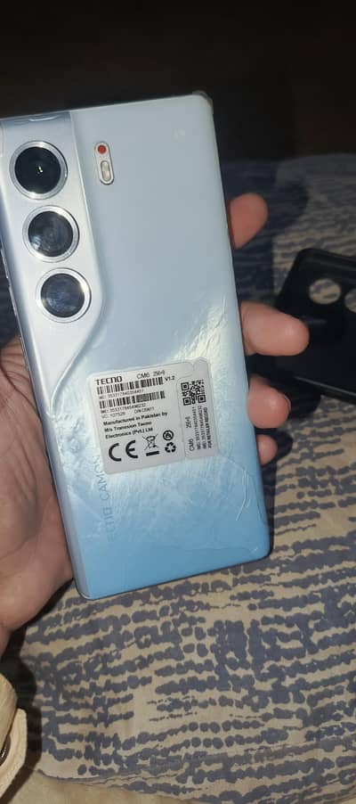 Tecno CAMON 40 Pro