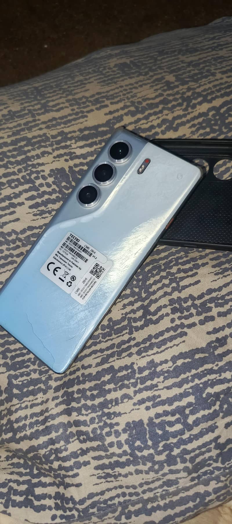 Tecno CAMON 40 Pro 6