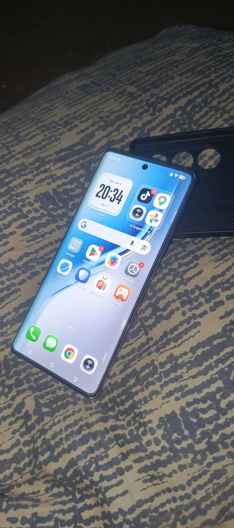 Tecno CAMON 40 Pro 7