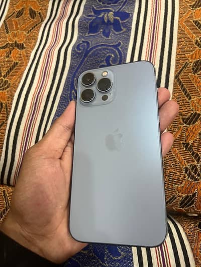 iPhone 13 Pro Max Jv 265 GB contact 03262647458
