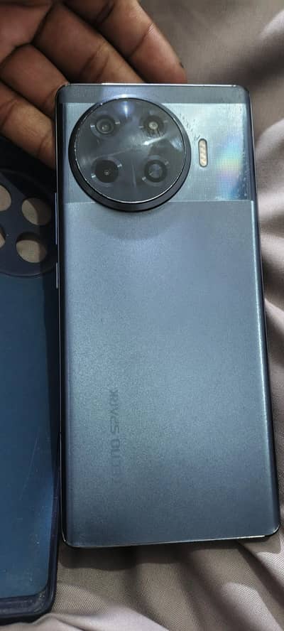 tacno spark 20 pro plus  8+8256