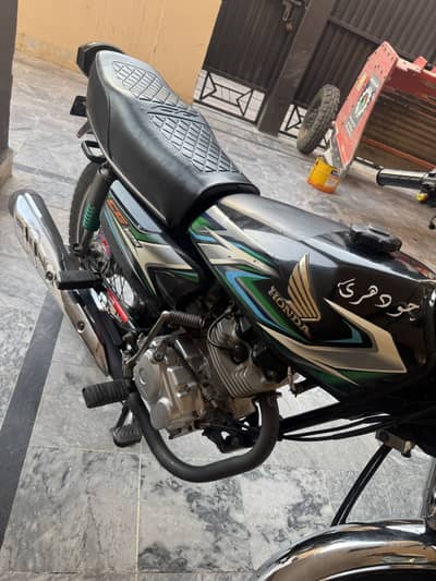 Honda 125 22 model black color