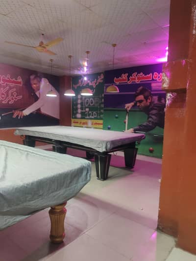 snooker table
