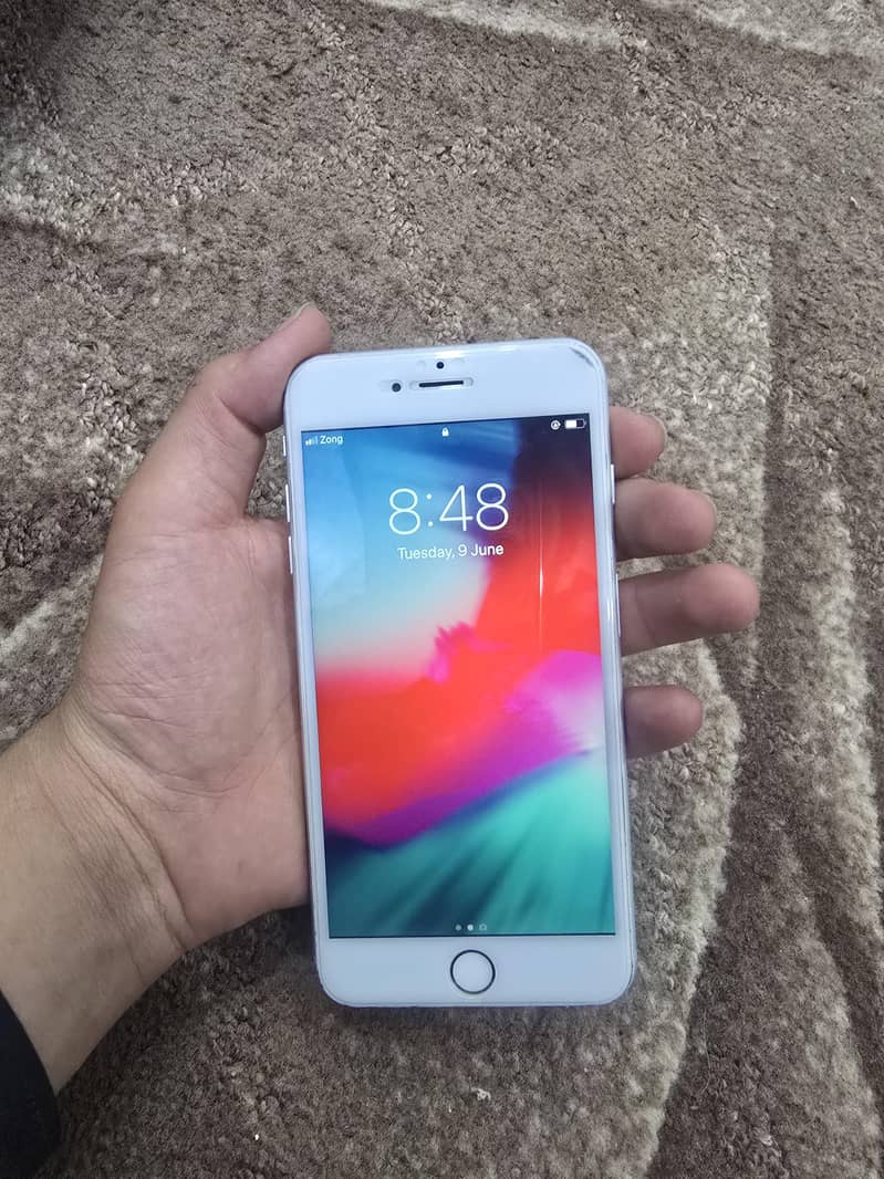 Apple iPhone 6 Plus 1