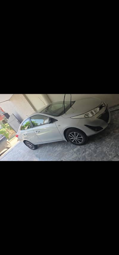 TOYOTA YARIS ATIV X CVT 1500CC