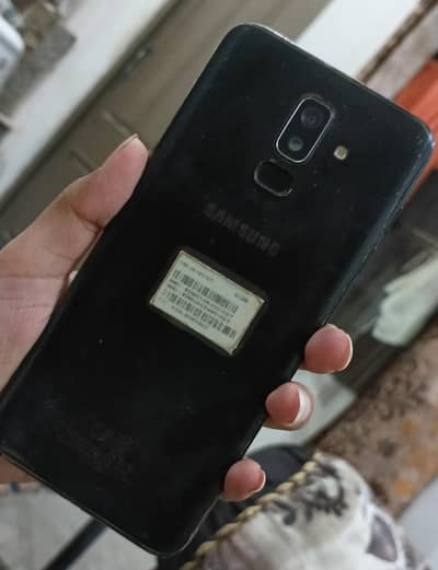 Samsung Galaxy J8