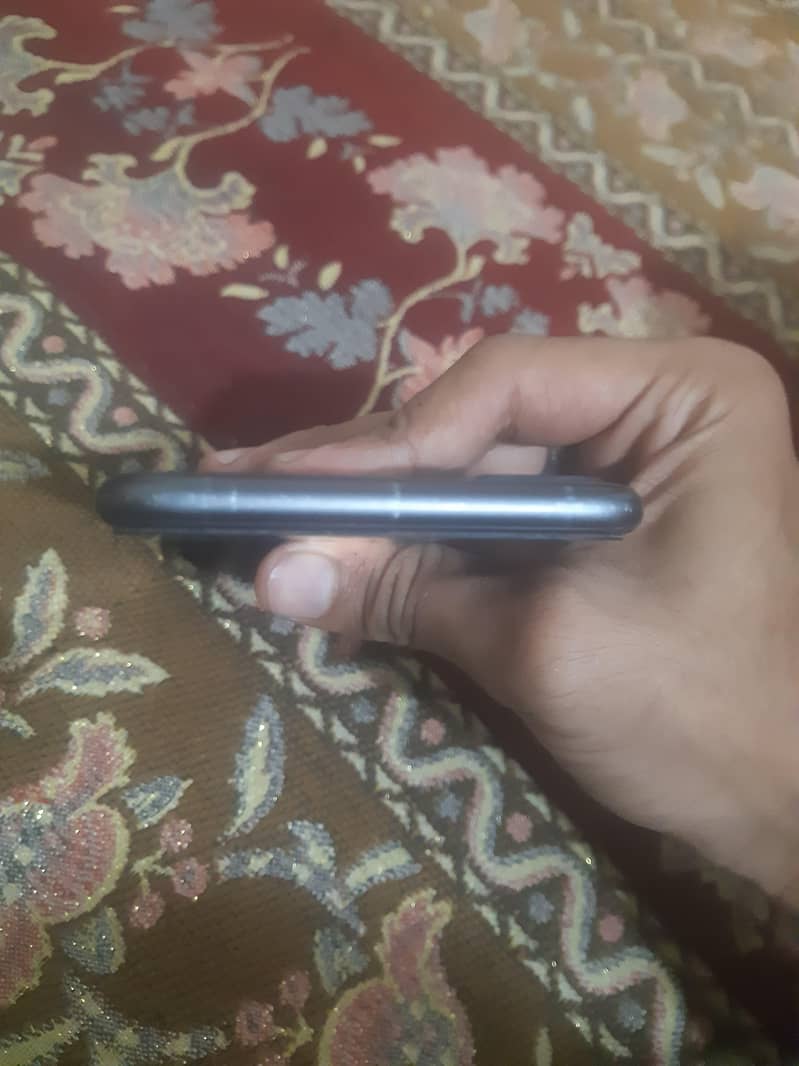 Apple iPhone 8 Plus 6
