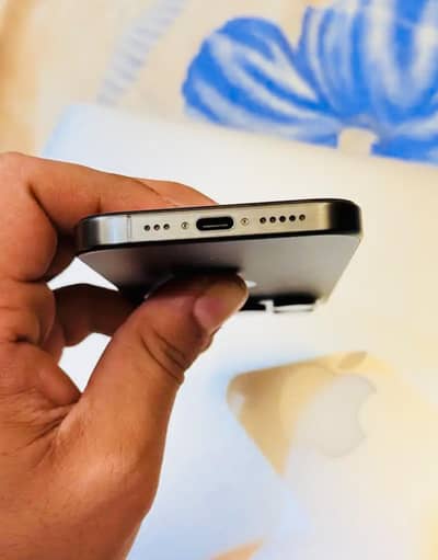 Apple iPhone 15 Pro