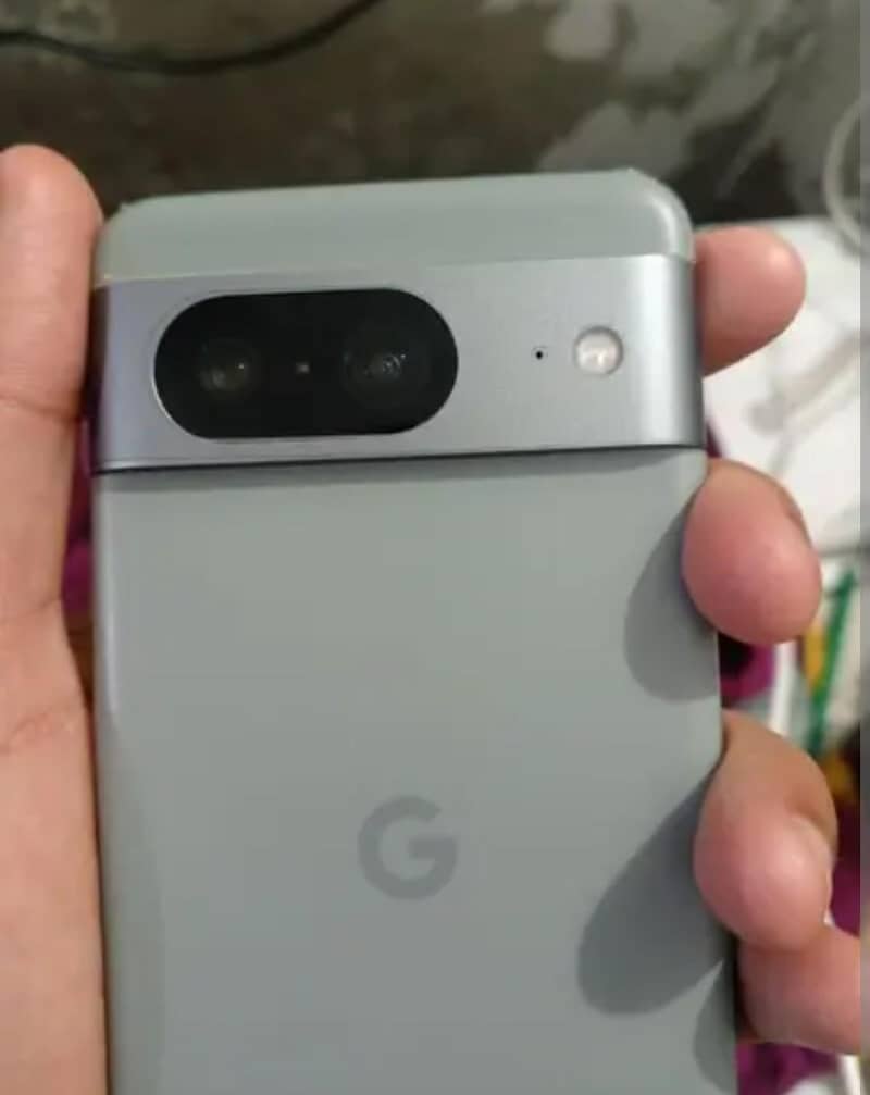 Google Pixel 8 2