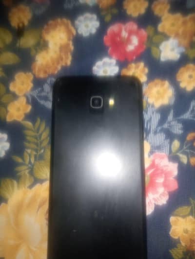 Samsung Mobile J4