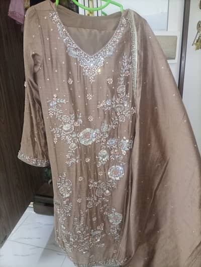 Preloved 3 piece dresses for sell in half price