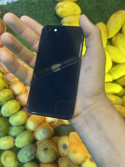 Apple iPhone SE