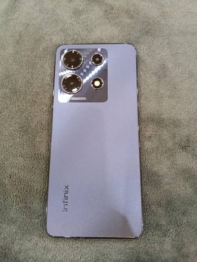 Infinix Note 30