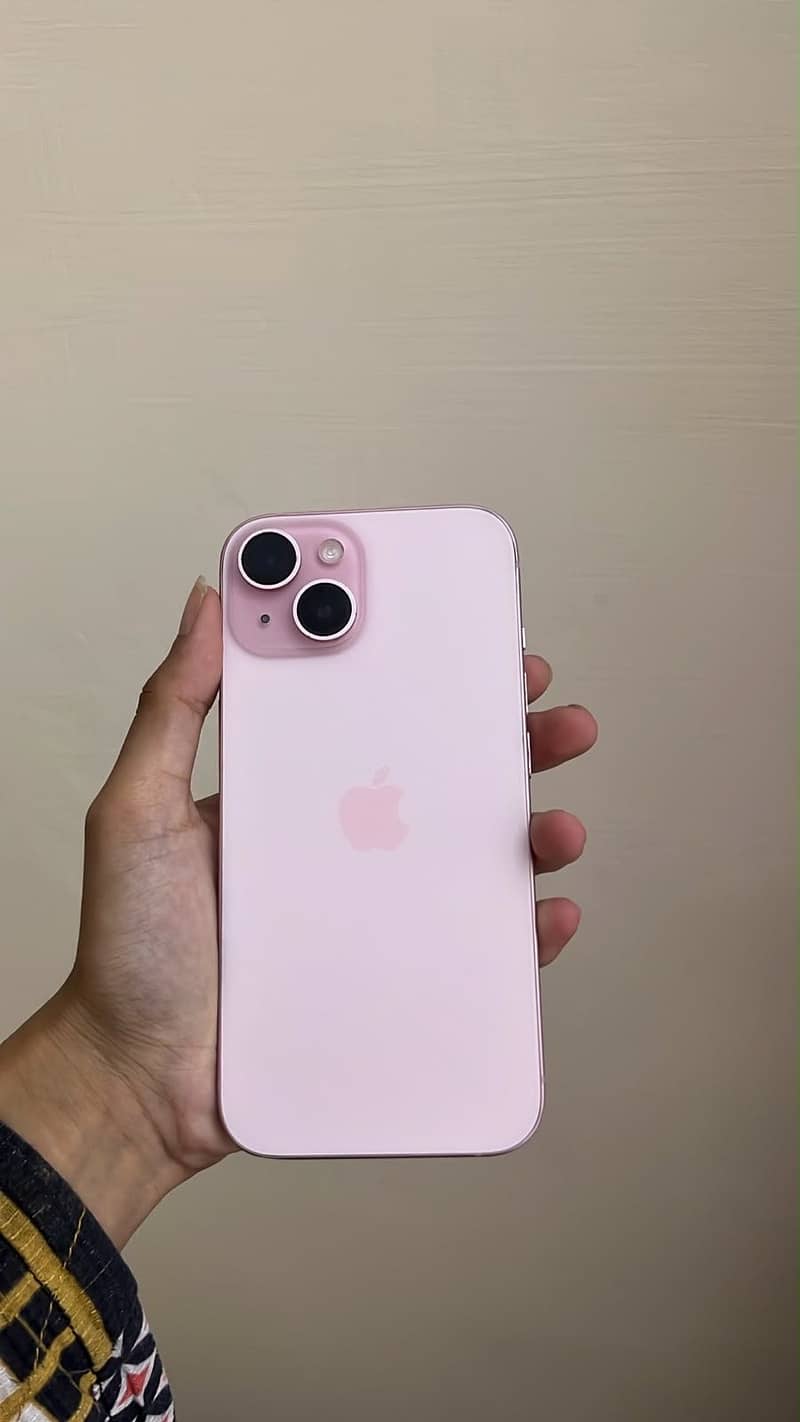 Apple iPhone 15 2