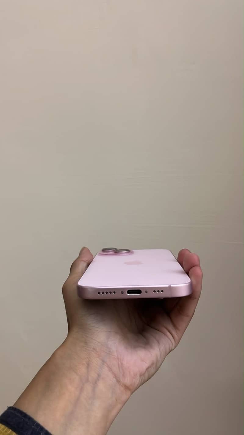 Apple iPhone 15 3