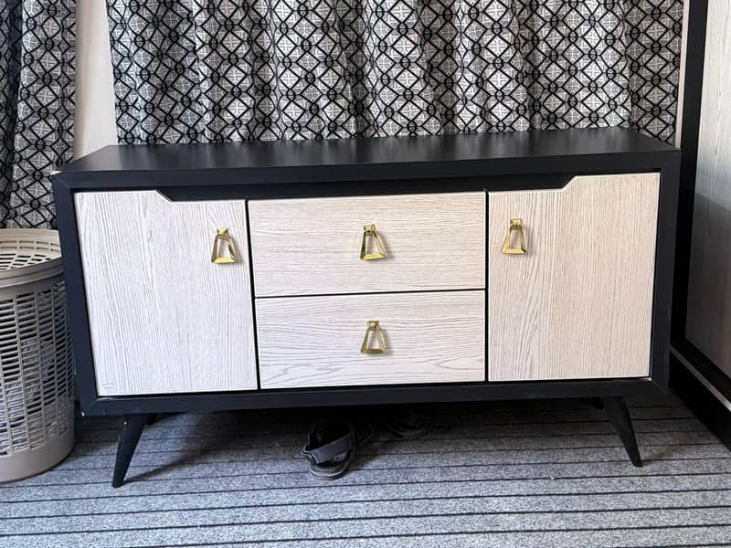 tv console 1