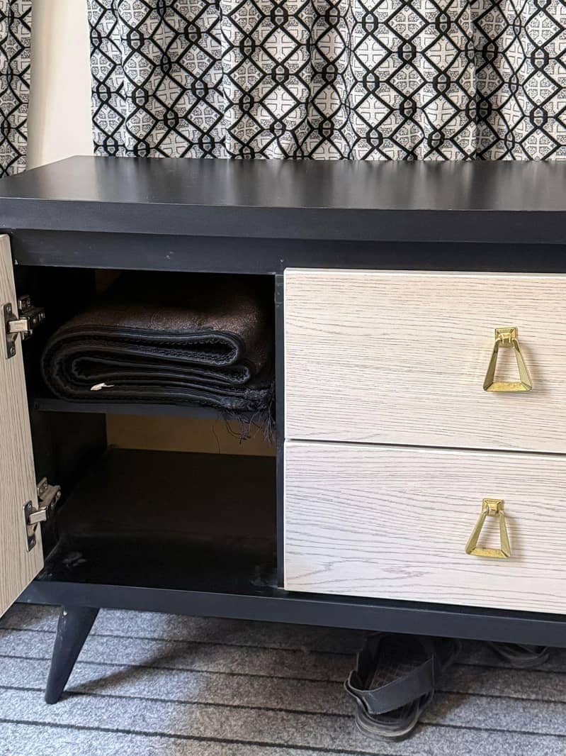 tv console 2