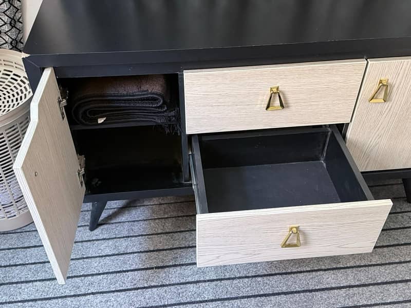 tv console 3