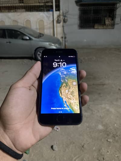 Apple iPhone 8