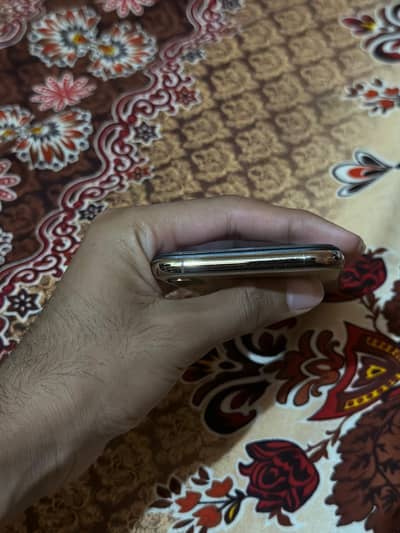 Apple iPhone XS