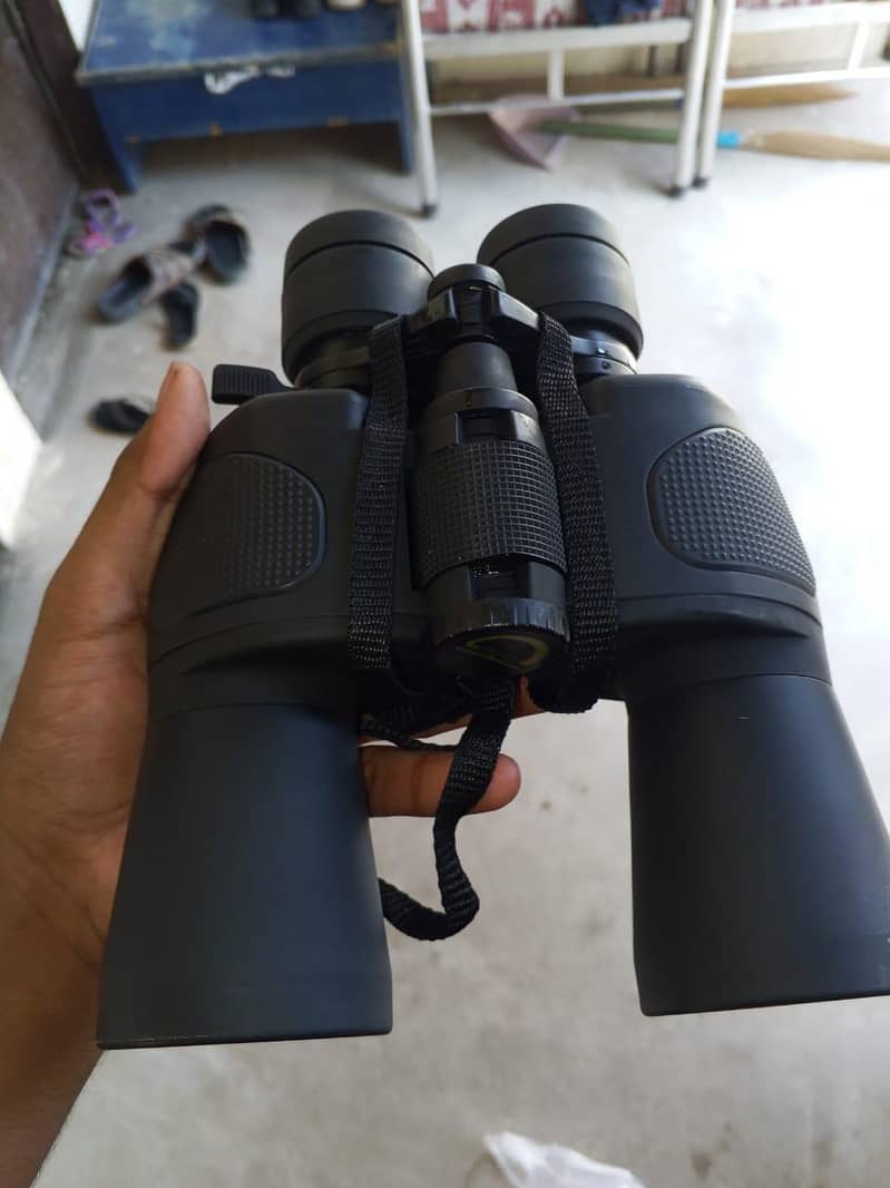 binoculars 0