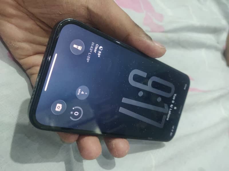 Apple iPhone 12 2