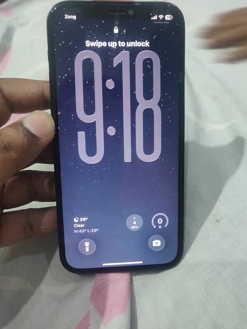 Apple iPhone 12 3