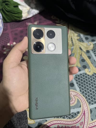 Infinix Hot 40 Pro with box