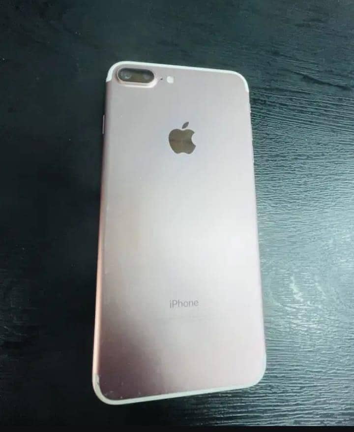Apple iPhone 7 Plus 1