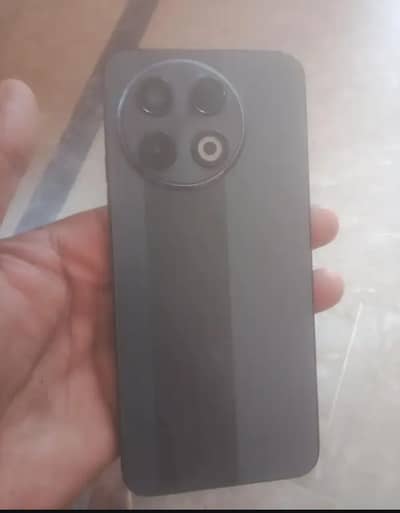 Tecno SPARK 30 Pro g100 processor and 33w fast charger