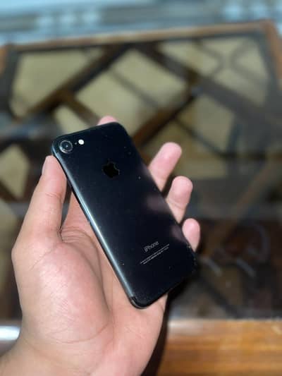 Apple iPhone 7