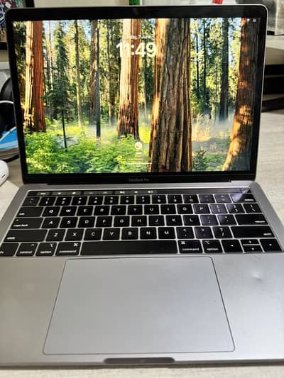 Macbook pro 2018 touch bar 16/256 13 inch