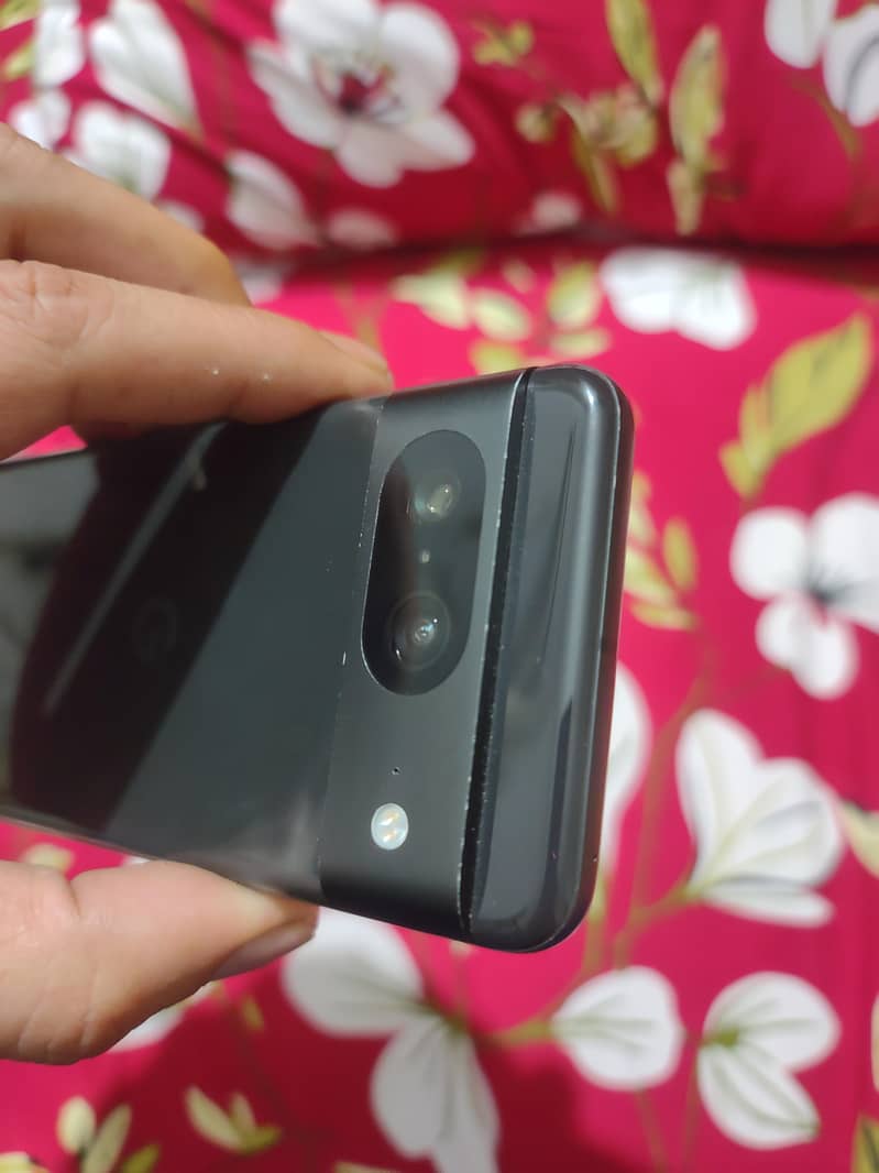 google pixel 8 4