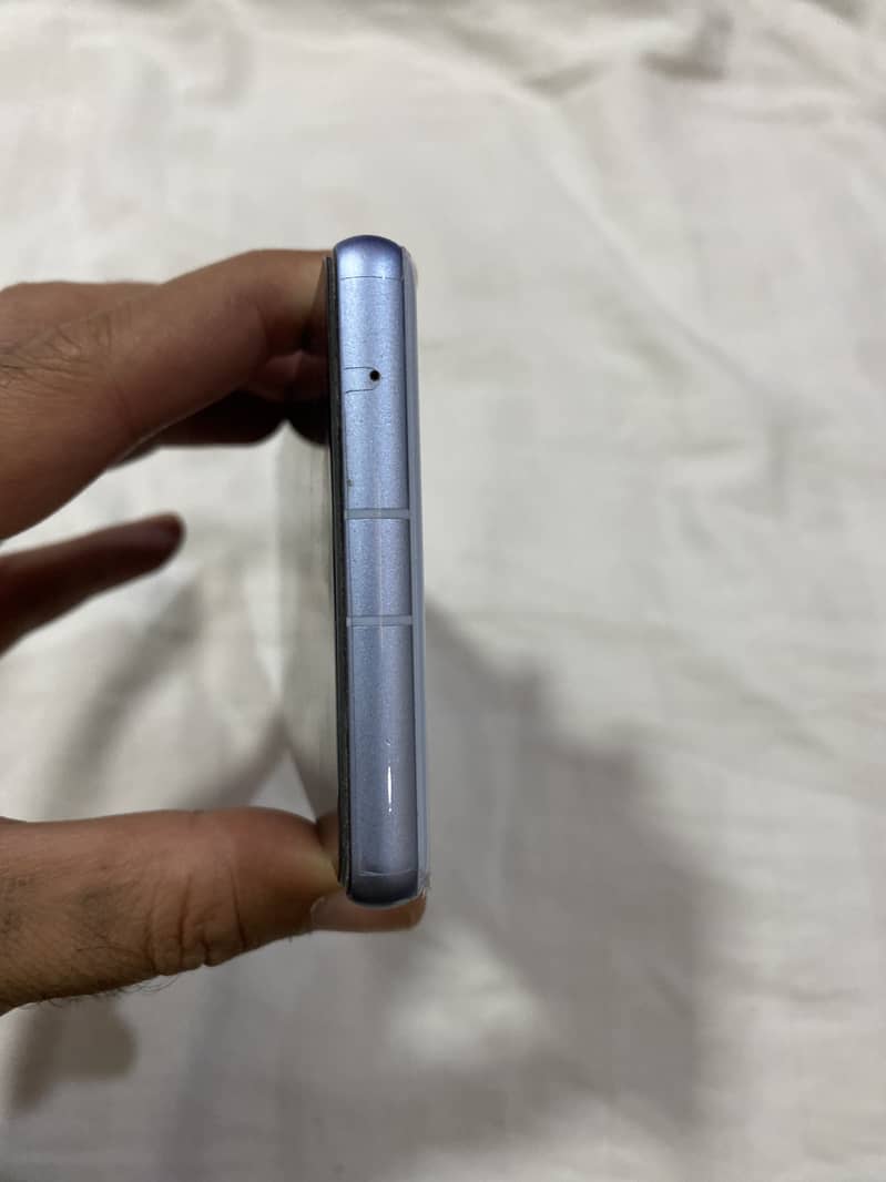 Google Pixel 7a 5