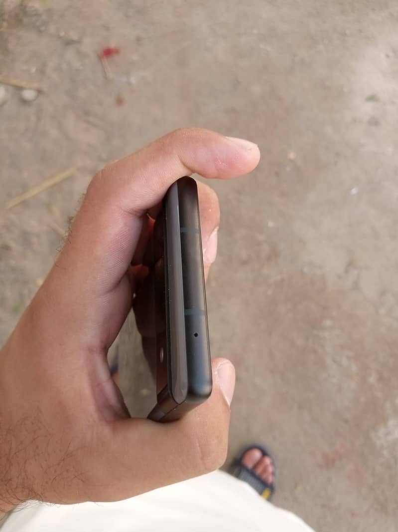 Google Pixel 6a 1