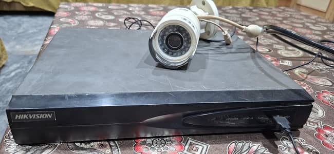 Hikvision NVR + camera night vision