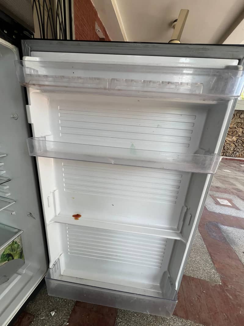 Dawlance fridge 3