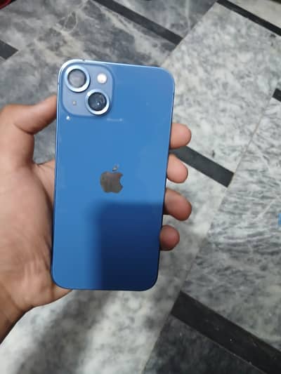 Apple iPhone 13