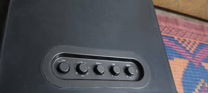 Bowers and Wilkins(B and w) As2 sealed power subwoofer 250 watts