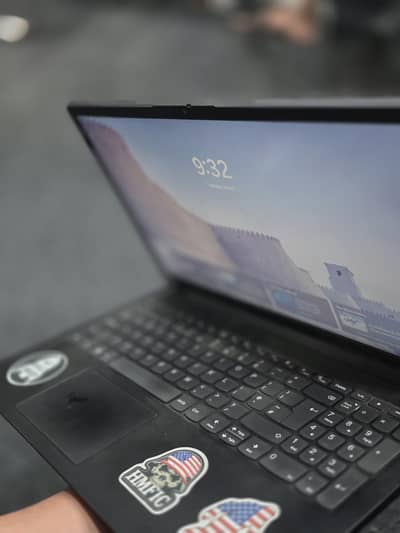 Lenovo V15 G2-ITL