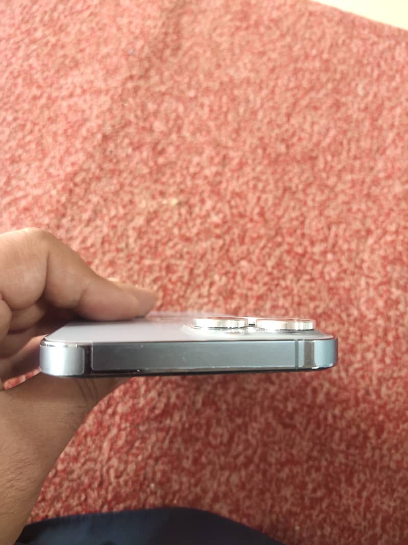 iphone 13 pro max 2